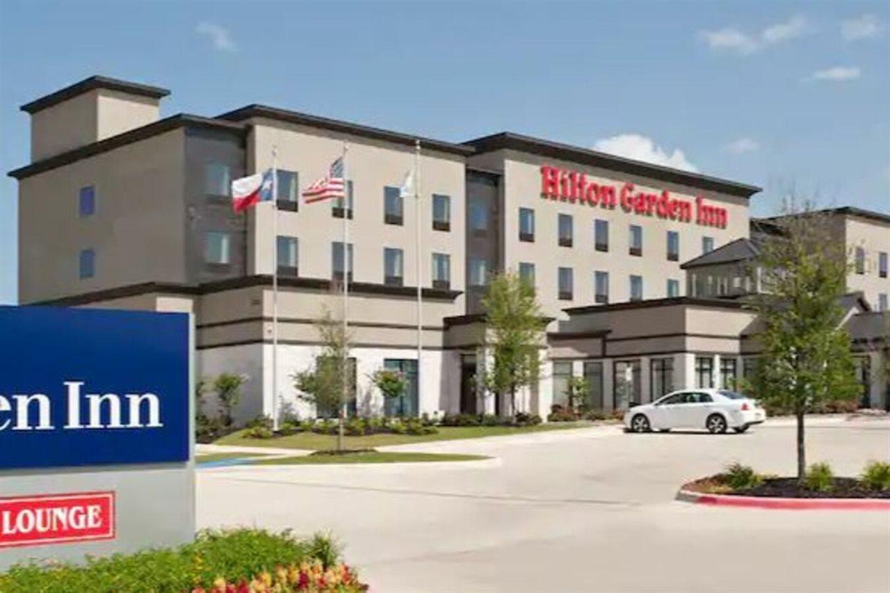 Hilton Garden Inn Fort Worth Medical Center Exterior photo
