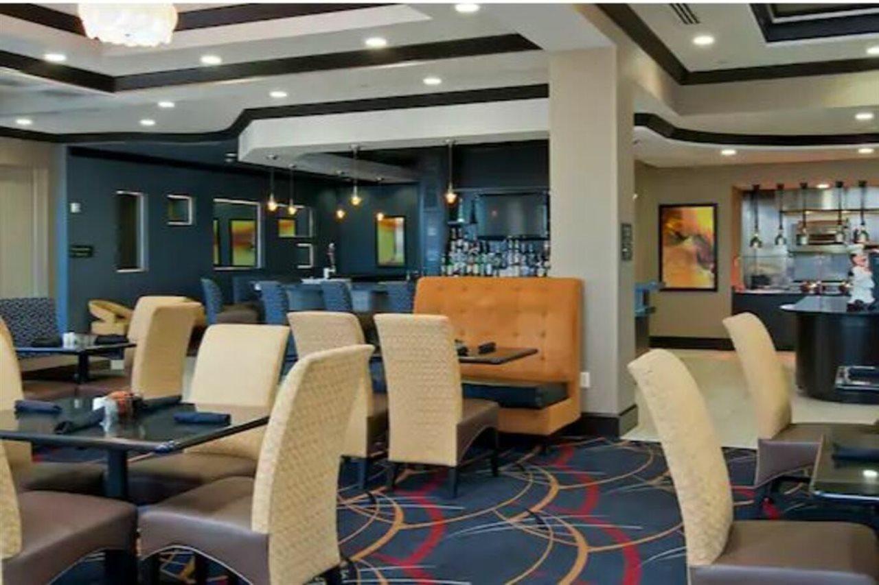 Hilton Garden Inn Fort Worth Medical Center Exterior photo